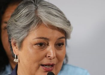 Comando de Jara instruye fuertes críticas a Kast en antesala de debate: “Es un peligro para las mujeres”