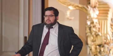 Asesor de Kast evita ofensiva de La Moneda y Jara por derechos humanos: “Nosotros no vamos a entrar en ese debate”