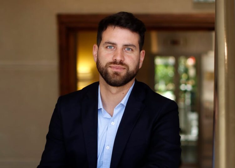 Diego Ibáñez (FA): “No se trata de esconder nuestras banderas en la campaña, sino de acercarlas a la ciudadanía”