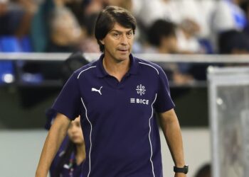 El pedido de Daniel Garnero a Eduard Bello tras su nuevo gol con la UC: “Está muy considerado y queremos que se quede”