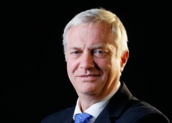 Kast logra pasar a segunda vuelta: se enfrentará con Jara el 14 de diciembre