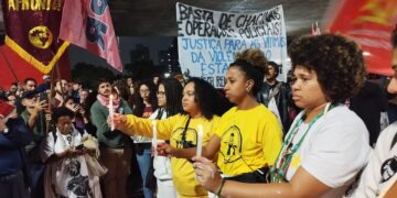 Masivas protestas se registran en Río de Janeiro tras operación policial que dejó más de 120 muertos