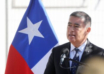 Presidente de RN lleva a Mario Desbordes a tribunal supremo por apoyo a Carter y desata recriminaciones internas