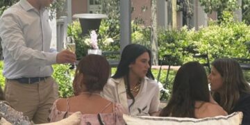 Una tarde de descanso: Dua Lipa visitó la Viña Concha y Toro