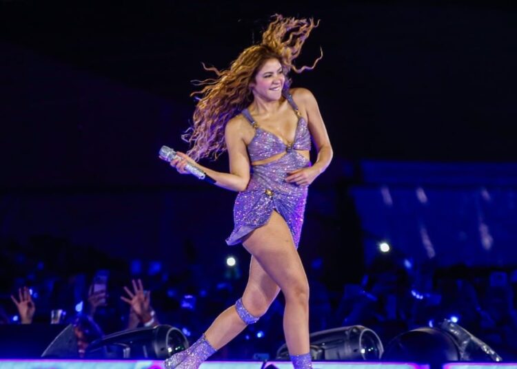 Y ahora estoy aquí: Shakira deslumbra en su regreso a Chile entre hits, despecho y amor propio