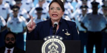 Presidenta saliente de Honduras condena la injerencia de Trump en las elecciones: “Violó el principio más sagrado”