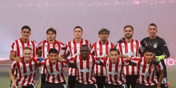 Con la Brujita Verón junto a los hinchas: Estudiantes vence en los penales a Racing y es campeón del fútbol argentino