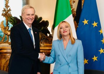 “Italia y Chile son países amigos”: Giorgia Meloni felicita a Kast por su triunfo en las elecciones