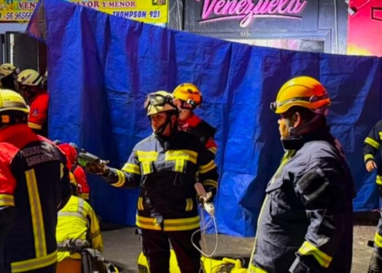 Tragedia en el centro de Iquique: derrumbe en salón de belleza deja a mujer fallecida y dos heridos