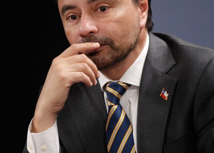 “El que está haciendo campaña por la prensa, está botando la plata”: Carter asegura que Kast va a “llamar a gente nueva” para su gobierno