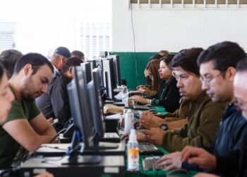 Cómo excusarme de votar si estoy a más de 200 km del local este domingo