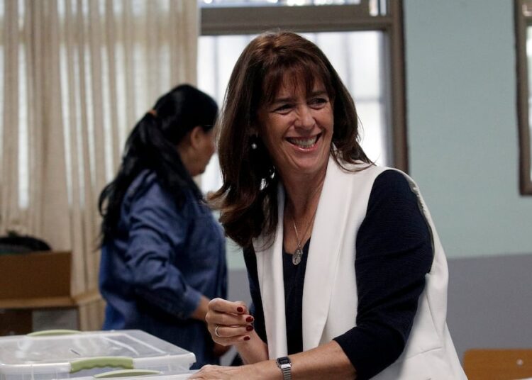 El rol de las parejas de Jara y Kast detrás de la presidencial