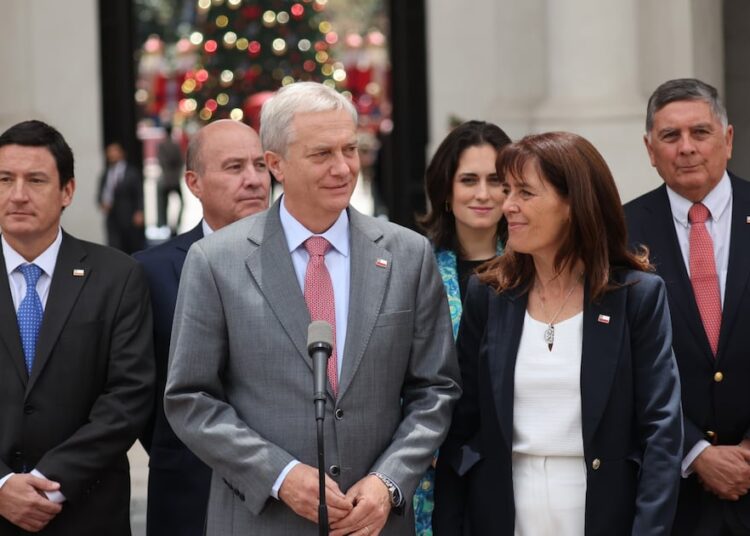 Fuerzas Armadas, Corte Suprema y presidencia del CDE: los cargos más relevantes que deberá nombrar Kast