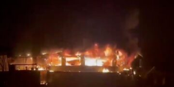 Incendio en una discoteca de la India deja 23 muertos