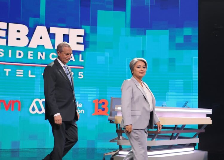 Lo bueno, lo malo y lo controvertido: los momentos que marcaron el cara a cara final entre Kast y Jara