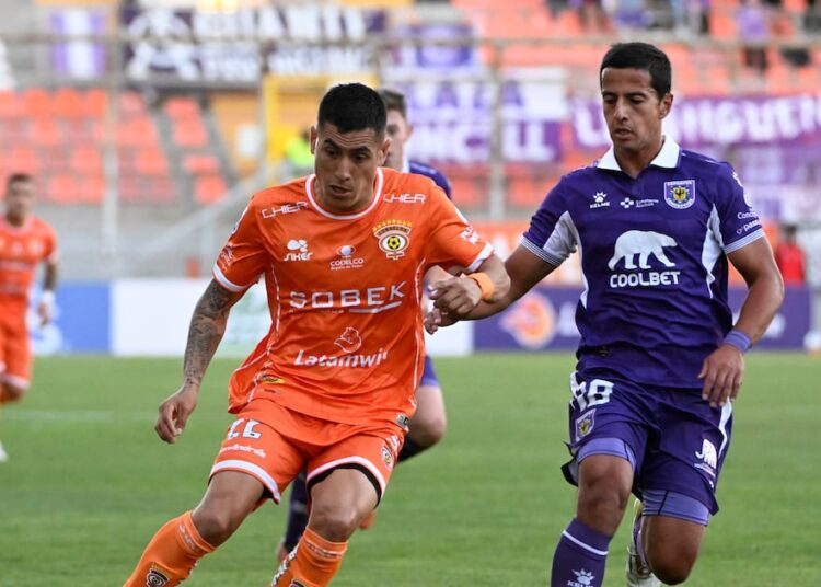 Una cita con su mejor historia: Cobreloa y Deportes Concepción buscan el retorno a Primera División