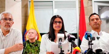 Colombia despliega 30 mil militares en la frontera con Venezuela tras la captura de Nicolás Maduro y su esposa