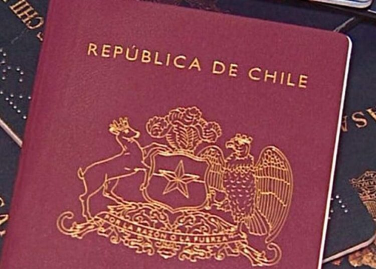 Qué se sabe sobre el “bloqueo” de pasaportes vigentes en Chile y cómo revisar el estado de tu documento