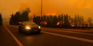 Minuto a Minuto| Autoridades mantienen alerta roja regional en Ñuble y Biobío por incendios forestales