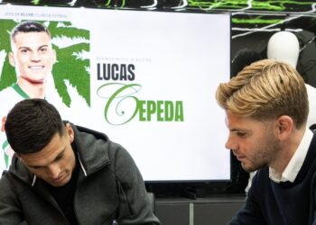 “Velocidad, desequilibrio y capacidad para marcar diferencias”: la elogiosa bienvenida del Elche a Lucas Cepeda