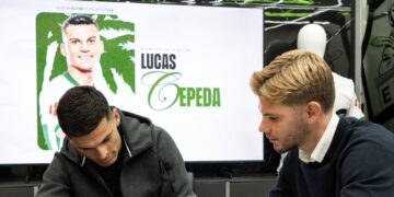 “Velocidad, desequilibrio y capacidad para marcar diferencias”: la elogiosa bienvenida del Elche a Lucas Cepeda