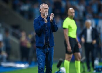 Golpe para Gustavo Álvarez: selección de Perú se inclina por Mano Menezes como su nuevo técnico