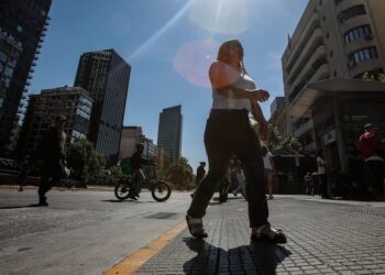 Alerta por calor extremo: temperaturas llegarán hasta los 38 grados entre la RM y el Biobío