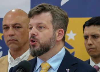 Furia en libertarios: Kaiser reconoce “incomodidad” por conformación de gobierno de Kast y acusa falta de información