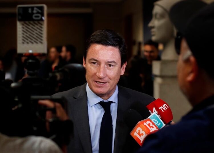 Squella plantea que dichos de Boric contra Trump “sepultaron” candidatura de Michelle Bachelet a la ONU