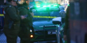 Sujetos armados disparan contra inspectores municipales en Estación Central y huyen del lugar