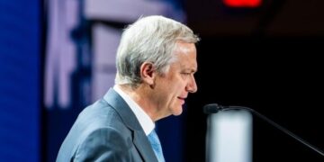 Kast destaca modelo migratorio de Hungría: “Colaboró para una situación económica y social mejor”