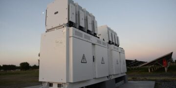 Delva Energía presenta proyecto de almacenamiento de energía por US$600 millones para la Región de Atacama