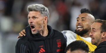 La satisfacción de Fernando Ortiz tras otra victoria sobre la hora de Colo Colo: “Siempre fuimos a buscar el partido”