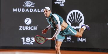 Tras un retraso por lluvia y casi tres horas de partido: Alejandro Tabilo se mete en las semifinales del ATP de Río