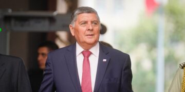 Alvarado acusa falta de transparencia de La Moneda por cable submarino chino y afirma que Kast definirá el futuro del proyecto cuando asuma