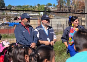 Abren escuela de verano de emergencia en Lirquén para niños damnificados por incendios