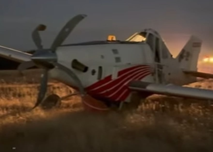 Avioneta que combatía incendios para Conaf aterriza de emergencia en cercanías del aeródromo de Cauquenes