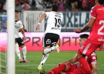 Con asistencia de Yastin Cuevas: el gol de Maximiliano Romero para el agónico triunfo de Colo Colo ante La Calera