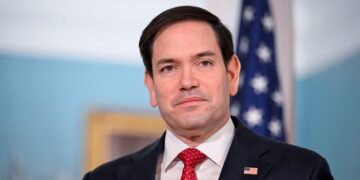 De “señal potente de EE.UU.” a “consolidación de una extrema derecha”: parlamentarios abordan visita de Marco Rubio a asunción de Kast
