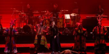 El universo de poesía y música latinoamericana de Milo J merecía un mejor horario y cierra Viña 2026 de madrugada