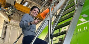 Geóloga de Sernageomin es la primera mujer representante del Estado en descender 7.770 metros