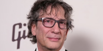 La justicia estadounidense desestima las demandas por agresión sexual contra el escritor Neil Gaiman