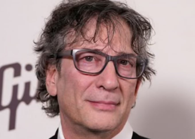 La justicia estadounidense desestima las demandas por agresión sexual contra el escritor Neil Gaiman