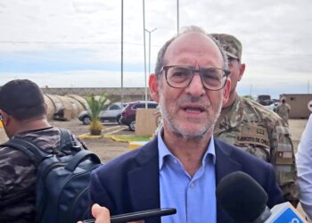 Oposición carga contra Eidelstein (PC) tras nombramiento de exasesora: de acusaciones de “amarre” a posible citación al parlamento