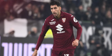 Nuevo DT de Torino explica la suplencia de Guillermo Maripán mientras el defensa negocia extensión de su contrato