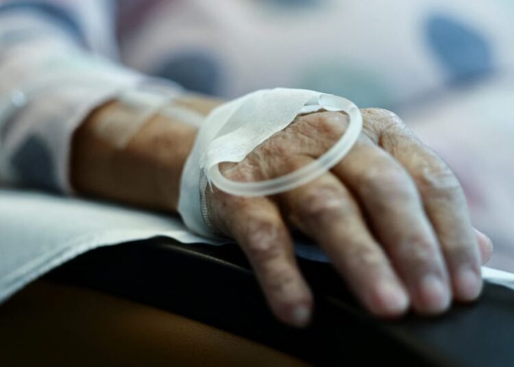 Con facultades extraordinarias del Minsal y un comité de expertos: ¿cómo funcionará la alerta sanitaria de cáncer?